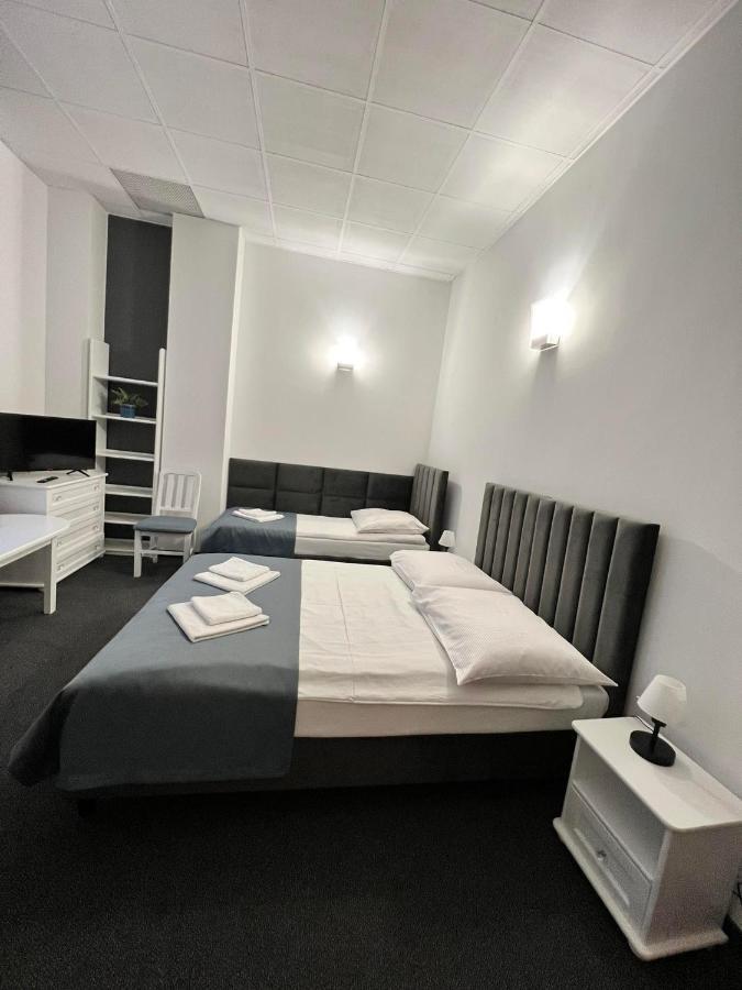 Hotel Park Opoczno Kültér fotó